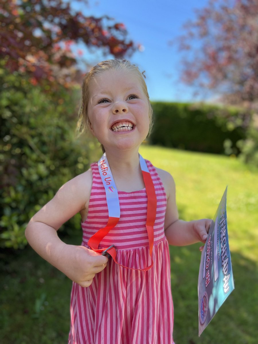 DrConi's tweet photo. Super proud of our determined and dedicated little Erin for passing her Nofio 1 today!🥇💕🏊🏻‍♀️ and in between 2 ballet lessons as well 🩰 ⭐️ @TorfaenLeisureT @RhiwSyrDafydd @shaywardrsdp https://t.co/NHzFinBp0q