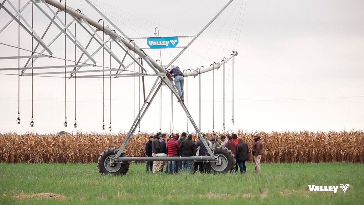 Aprendiendo del que más sabe. Usuarios de pivot del norte de argentina escuchando a nuestro gerente técnico.