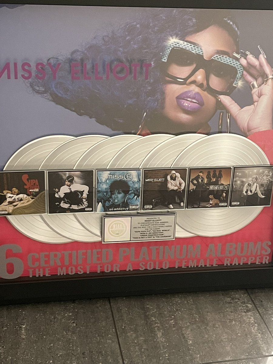 MissyElliott's tweet photo. This plaque is very IMPORTANT! @RIAA presented me with this plaque is a BIG deal because this is the 1st time this accomplishment has been done in Female Hip Hop 6 consecutive PLATINUM albums I couldn’t of done it without GOD who blessed me with loyal FANS/SUPPORTERS I 💜 YALL! https://t.co/850egIVMIw