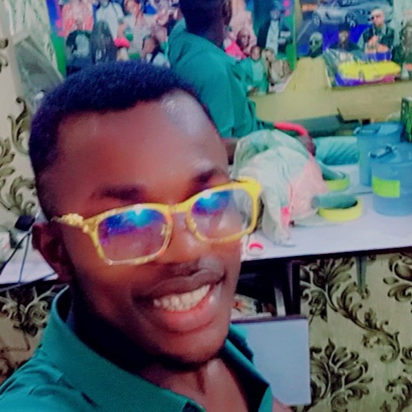 EmmaElijahC's tweet photo. #NewProfilePic https://t.co/WC02nl3IfQ