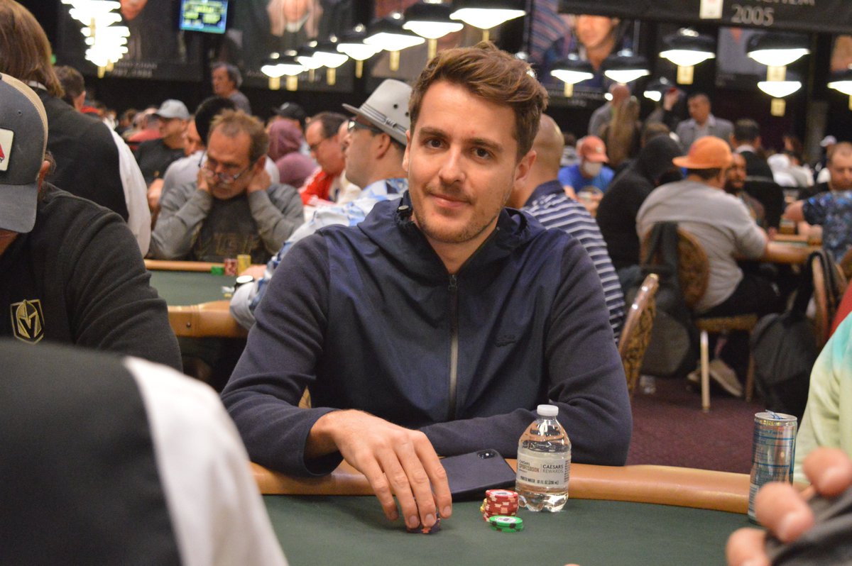 🙌 C'est le Jour 3 du Main Event des <a href="/WSOP/">WSOP - World Series of Poker</a> 2022 avec Thomas 'LaWatch' Eychenne toujours en lice pour tenter d'accrocher l'ITM !
📹 Suivez son séjour à Las Vegas youtube.com/c/abcpoker/vid… 
✍ Le coverage de PokerNews fr.pokernews.com/tours/wsop/202…
#poker #live #TeamABCPoker #WSOP2022