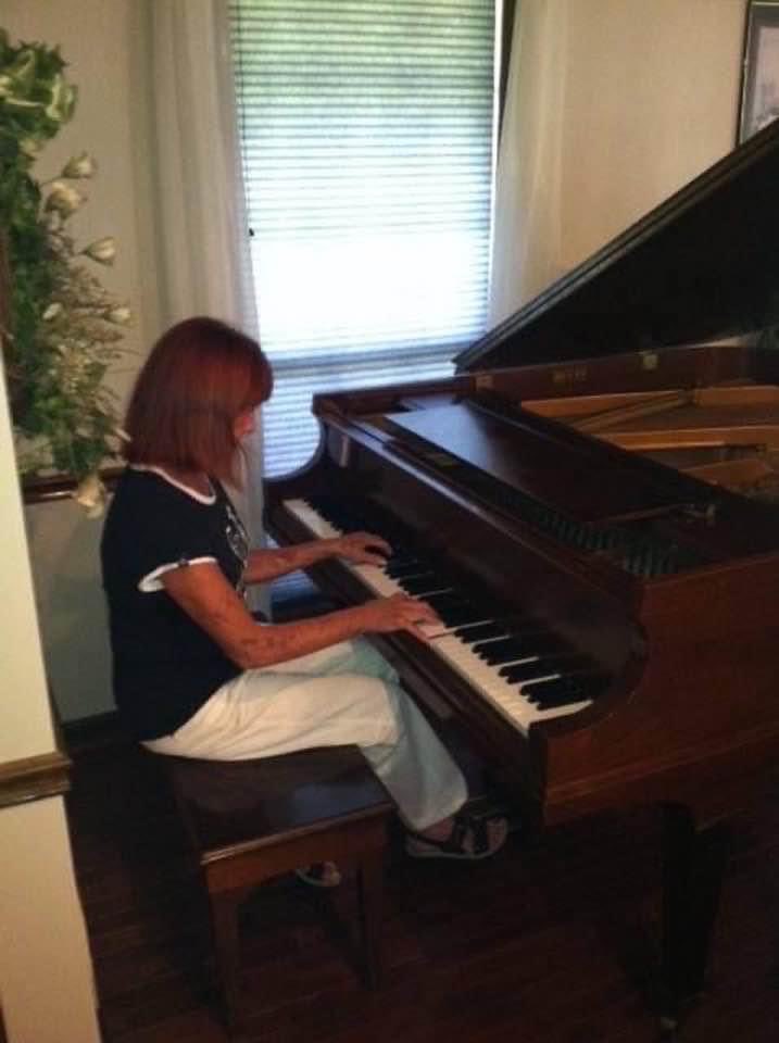 Ramona Cox (@moniesmusic) on Twitter photo 