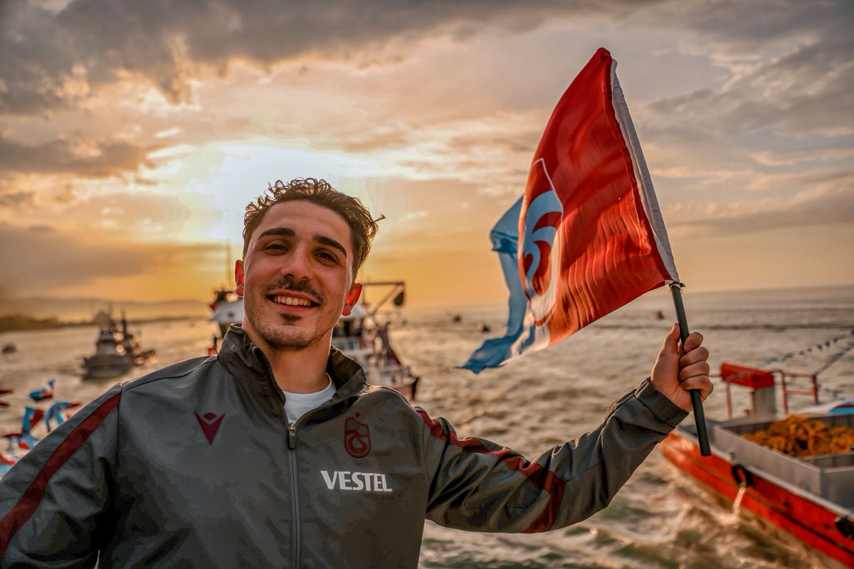 Mutlu Pazarlar Trabzonspor Ailesi! ❤️💙