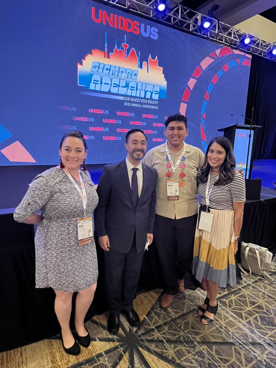 DavidNungaray88's tweet photo. Love that @WeAreUnidosUS had @JoaquinCastrotx speak during today’s luncheon, and loved running into @castrocountry too. Miss seeing you at @AcademiaBonham, Ms. Castro. @TNTP @StephAHawk #UnidosUS22 https://t.co/S1DNdqWDVy