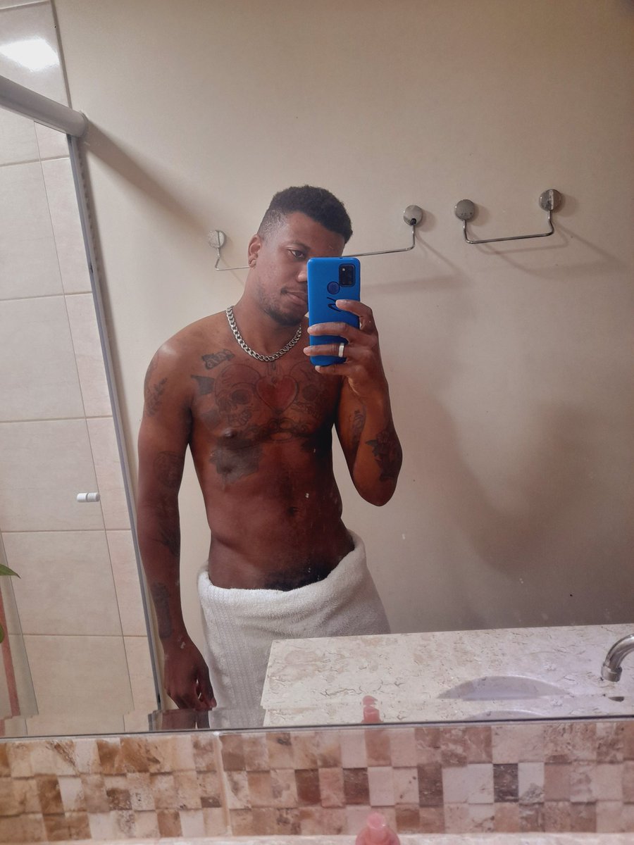 casaldotzs's tweet photo. @MaxLoirinho 🚿 https://t.co/sMW5wodlzP