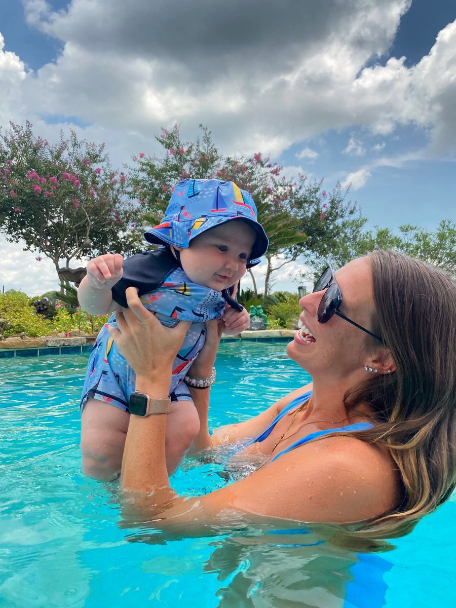 nmann6's tweet photo. summertime lovin’ with my sweet boy ☀️🍉💙 https://t.co/cLOQPs56LF