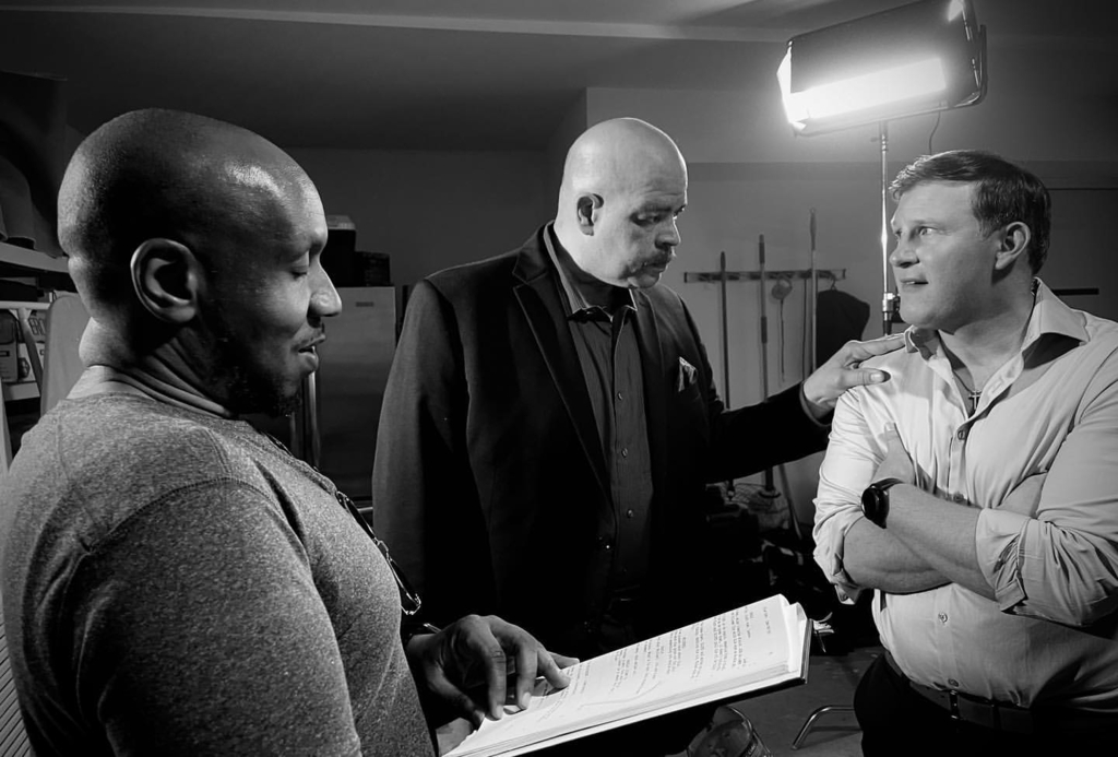 MindfireXL's tweet photo. Repost from @jamaalrgreen
Day 12 -
.
.
.
#stmichaelofthecity #independentfeaturefilm #FilmNJ #FilmPA #setlife #setphotography #IndieCinema #CastCrewSOTC https://t.co/zyYHweLPrI https://t.co/mX6R0WhVli