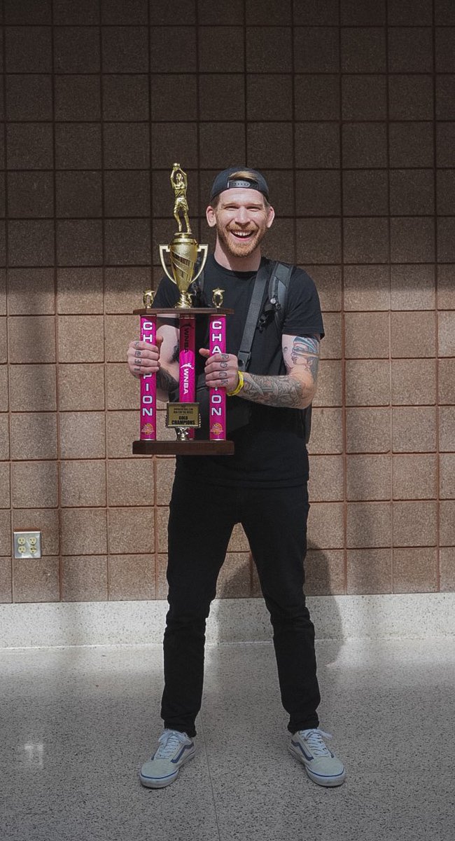 “Guys, I did it!” 😂

Shouts out to <a href="/bones_photo/">Bones.Photo</a> for covering our 17u girls and putting out dope content all week.