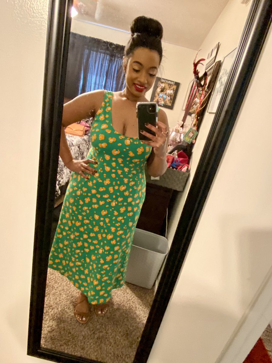 AchenB's tweet image. My new favorite dress! 😍💚🧡 @IamTabithaBrown @Target  #TabithaBrownCollection