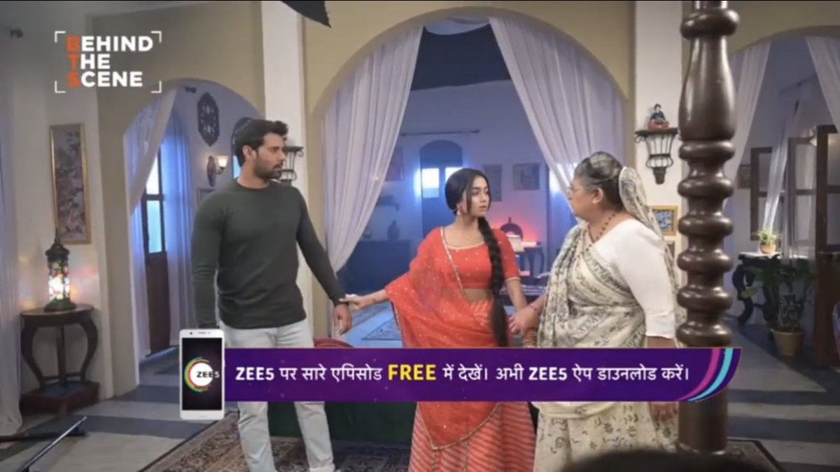 Wow 🤩 behind the scene #Latest shoot Radha holds Mohan’s hand 😍 
#RaHan #Radhamohan #ShabirAhluwalia #PyarKaPehlaNaamRadhaMohan #Zeetv <a href="/zeetv/">ZeeTV</a> <a href="/SHABIRAHLUWALIA/">SHABIR AHLUWALIA</a>