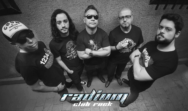 bandaradium's tweet photo. Sábado de Rock!
#radiumclubrock #classicrock #rocknroll #rockstyle #rock https://t.co/caltyhorqd