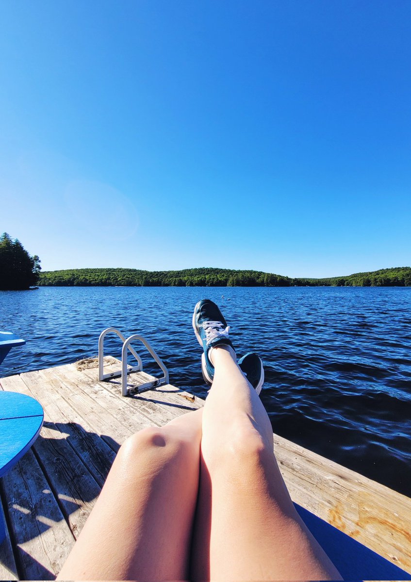 mstrfrck's tweet photo. #cottage life 2022, round one. #vacation https://t.co/Ntj3CbJ7vG