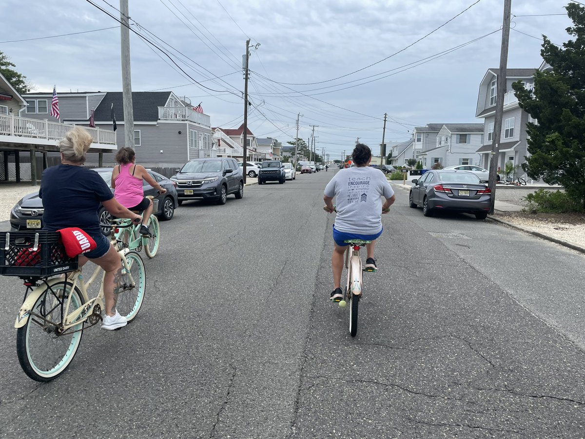 MsKeptner's tweet photo. We said, “Let’s go get bagels,” and Vento replied, “Grab a bike!” #BASDRelaxationList #teachersinsummer #LBI @lpvento @aide4basd @SobrinskiMrs @BASDBroughalMS @BethlehemAreaSD https://t.co/JCOWIrSp8V