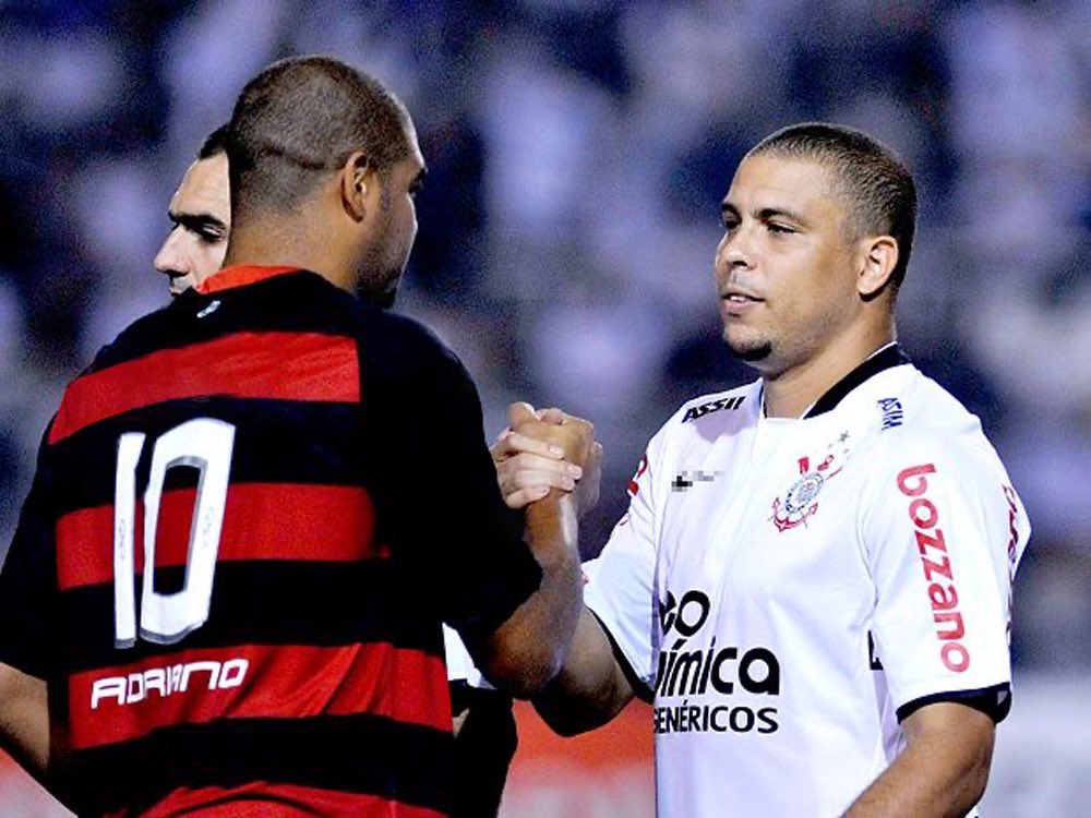 Flamengo_en's tweet photo. When two of Brazil’s biggest strikers faced each other.

#tb https://t.co/GObXa4umaH