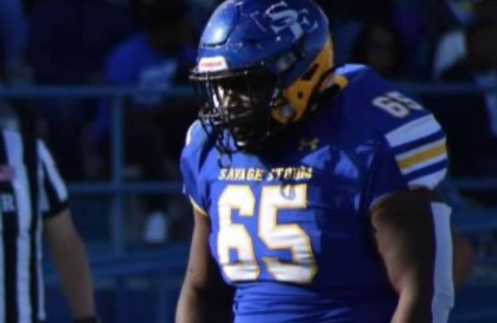 DraftDiamonds's tweet photo. 2023 NFL Draft Diamonds Prospect Interview: Dau’Quawn Montgomery, OL, Southeastern Oklahoma State University https://t.co/LK5X1ik1uX #NFL #NFLDraftNews https://t.co/xOWtUtEej7