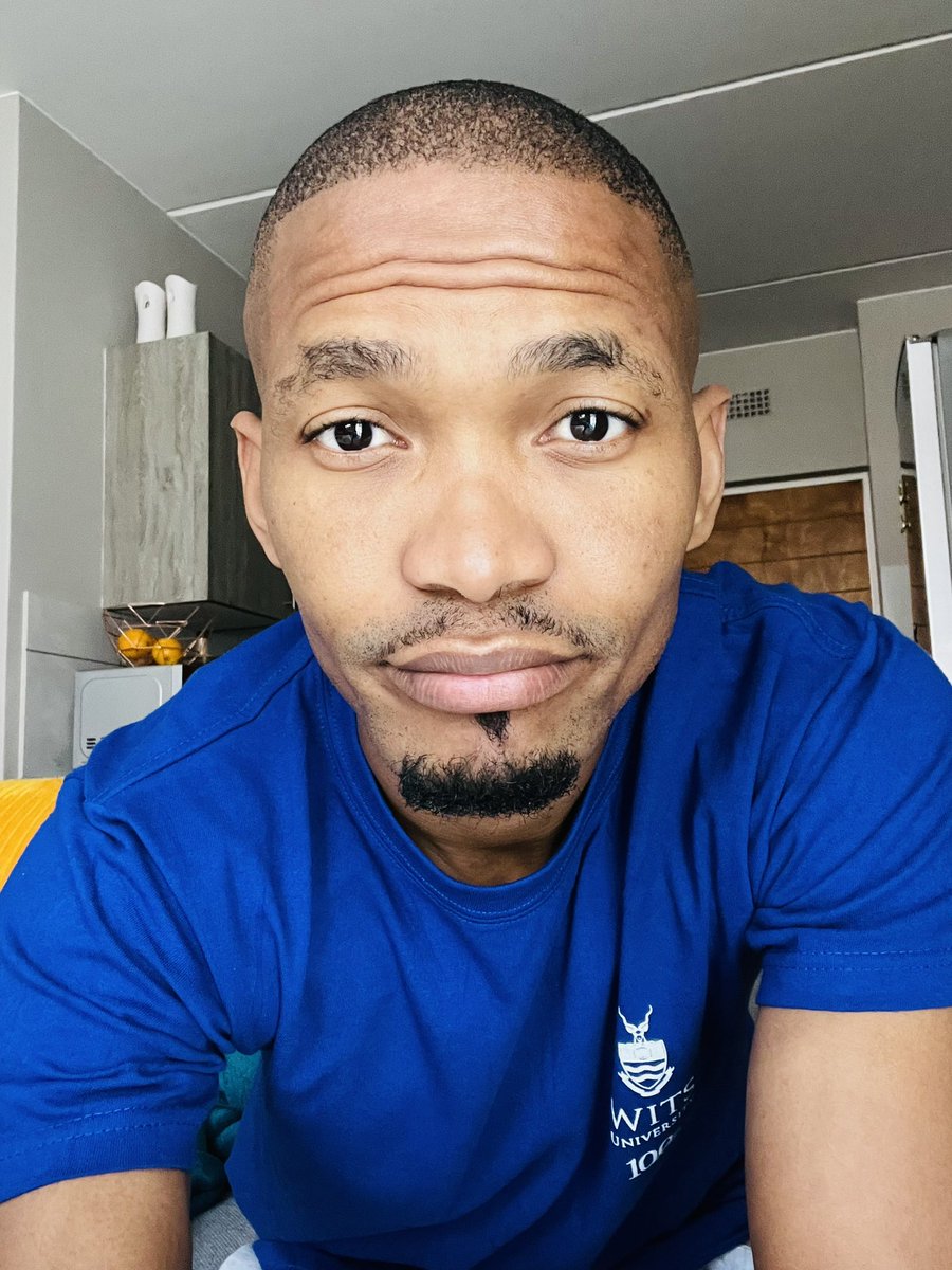 𝕿𝖍𝖆𝖇𝖔 𝕲𝖚𝖒𝖊𝖉𝖊 (@richboyee11) on Twitter photo 