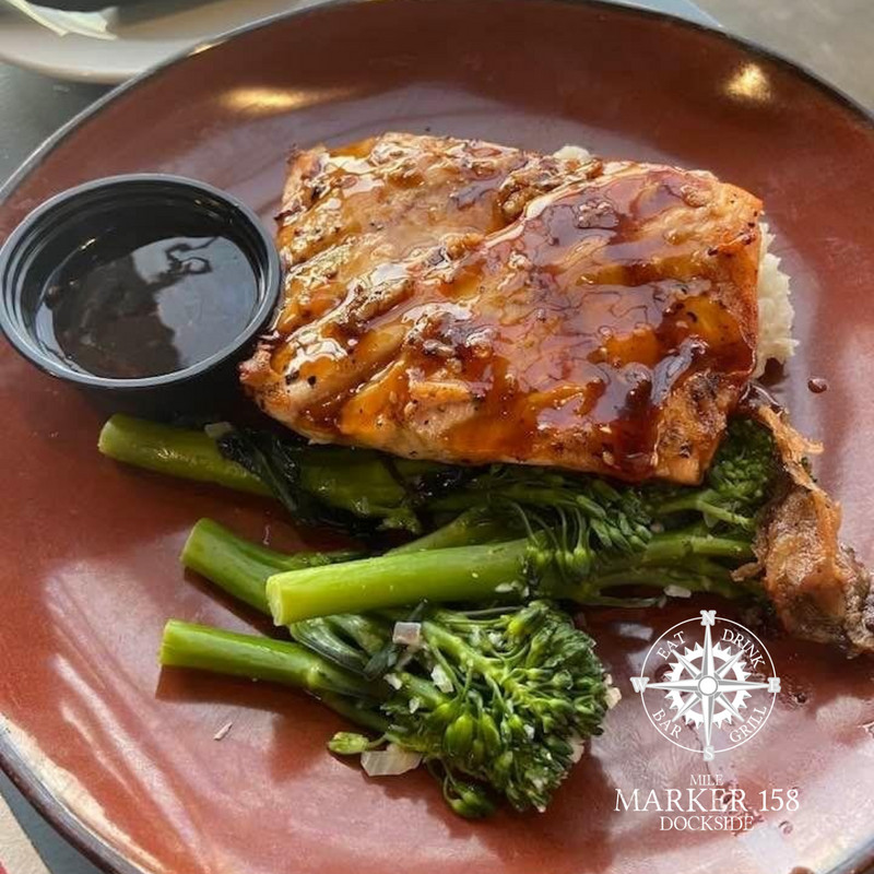 MileMarker158's tweet photo. Mom always said to eat your fish.   Try our #teriyakiglazedsalmon - it's pan-seared and glazed with teriyaki served with mushroom risotto &amp; broccoli.  🛥🍽🍷🐟🥦 
.
🌐 https://t.co/krxUy6yYVt
.
#milemarker158 #dockside #wharf #orangebeachalabama #waterfrontdining #patio #dinner https://t.co/WVXlPQivAp