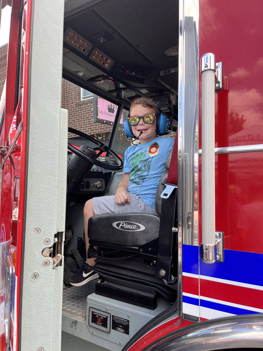 ngaines11's tweet photo. @EastPierceFire It was great to see you all there! Thank you for being so awesome and personable! My son loved it! https://t.co/0GnCPlV9i2