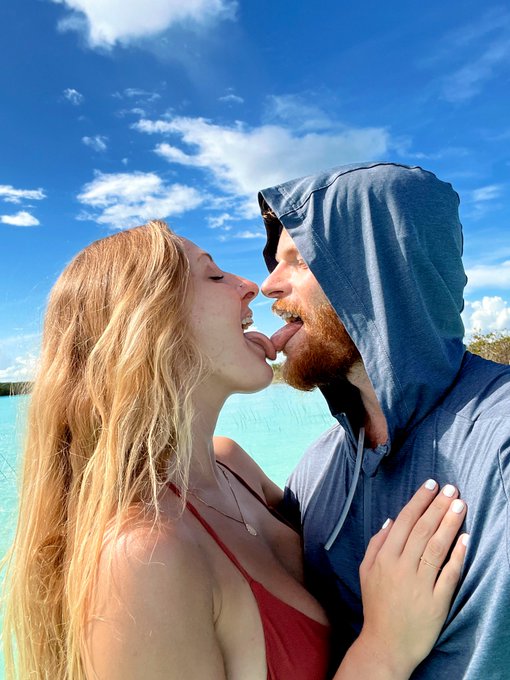 Only 10  65% off sale slots left. These go fast. Get yours while you still can 😊 https://t.co/7OoA58