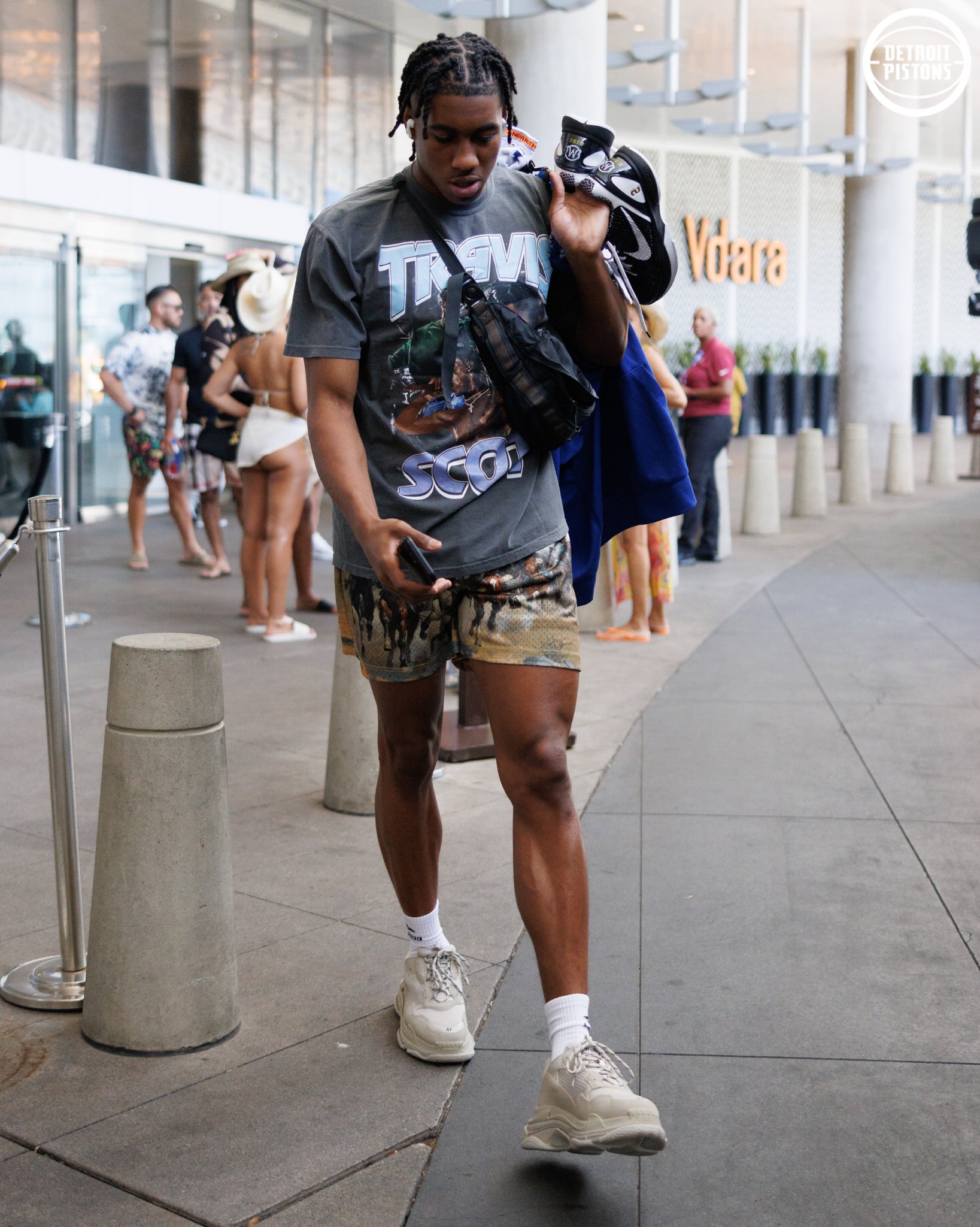 Yeezy v2 with sales shorts