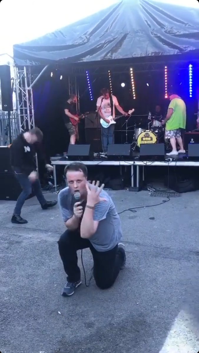 TOTAL VICTORY tweet media