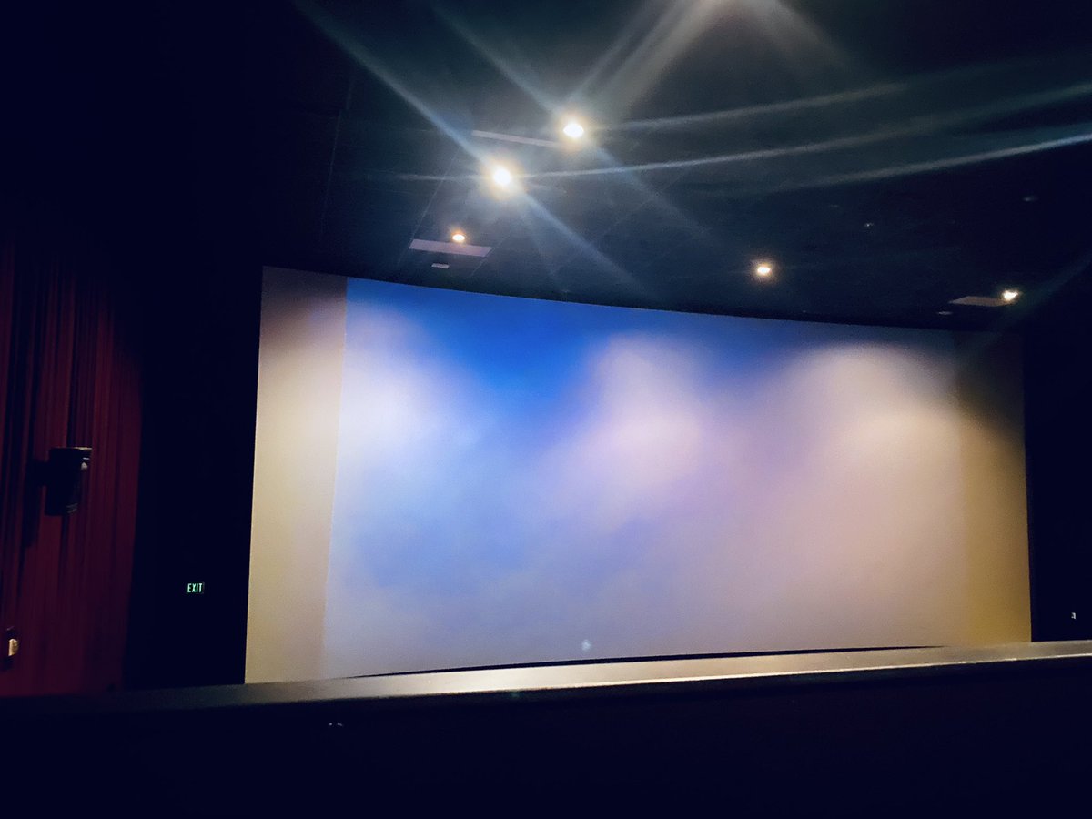 michaelniktaris's tweet photo. the lovely @mariamenounos 
hosting what’s @WhatsNoovie 
at @AMCTheatres before the commercials start
📈#HYAMCsqueeze📈
she’s actually Greek🇬🇷like me😊 
and I’m here #2See @thorofficial 😎 
🍿 $AMC 🤝 $HYMC ⛏ https://t.co/SGj8cCOwUx
