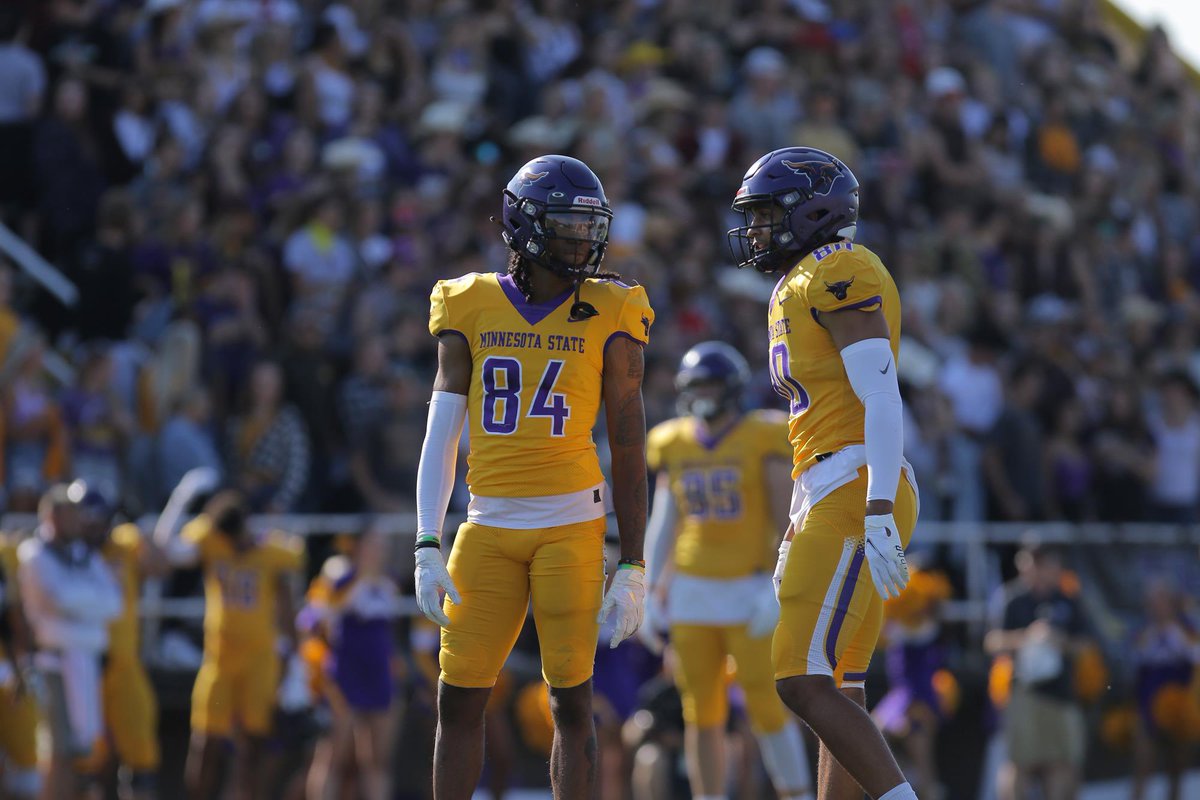 After an outstanding camp and even better conversation with @hoffner_todd, I’m beyond blessed to receive an offer to Minnesota State Mankato! @CoachJackson32 @MinnStFootball @BillEllinghaus @NVHS_Football @BOOMfootball @EDGYTIM @AllenTrieu