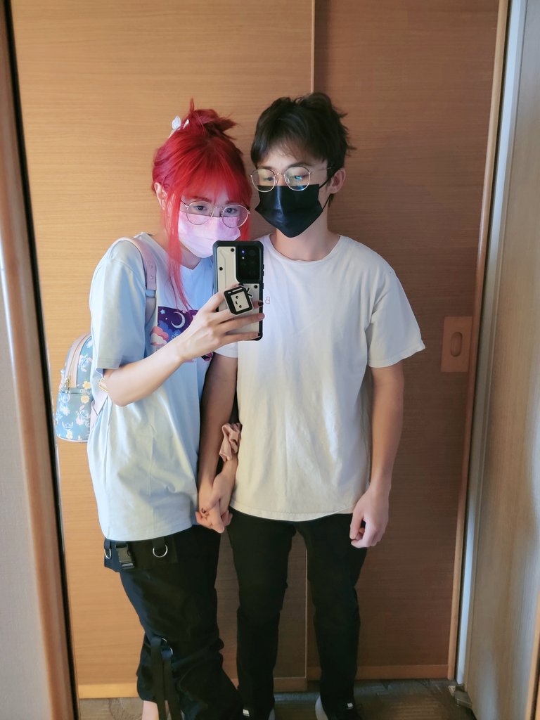 LilyPichu's tweet image. 