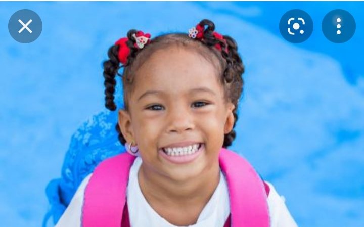 OdalysFerOliver's tweet photo. Cuba hoy trabaja y lucha porque nunca se borre ésta sonrisa de la cara de un niño.
#CubaPorLaPaz 
#CubaCoopera 
@EmbaCubaUruguay https://t.co/mWIwM3goK2