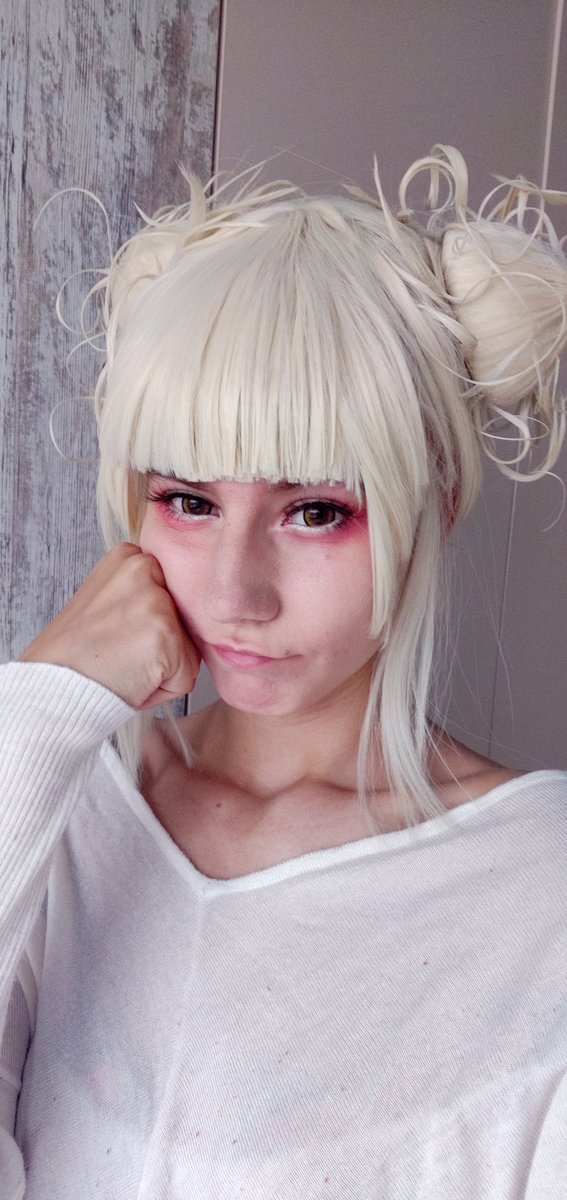 wothermelon's tweet photo. 🌸 Who's your favorite yandere? 🌸 

#himiko #togahimiko #cute #2buns #bokunoheroacademia #bnha #myheroacademia #mha #uwu #psychocharacter #waifu #yanderechan #cosplay https://t.co/OdXRQ1HFlP