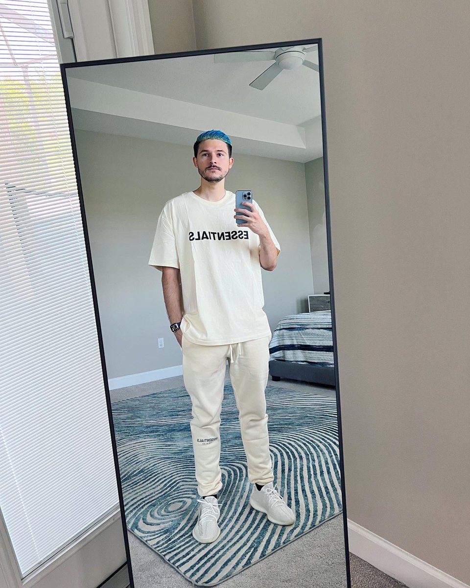 Russo tweet media