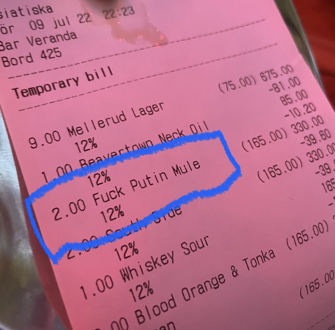 slop3's tweet photo. I ordered a “Moscow Mule” https://t.co/oSngEQfohE