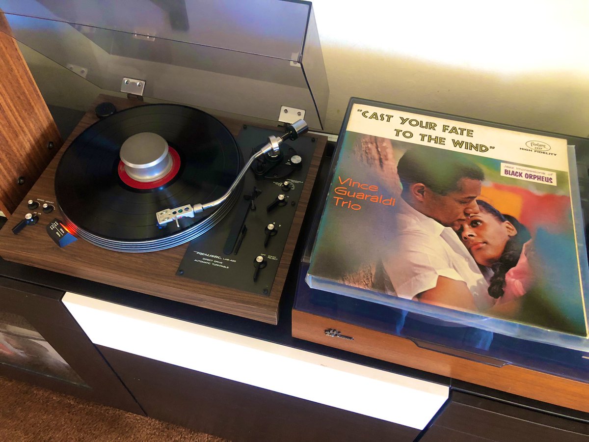 MrSaratoga's tweet photo. #vinylcollection #vinylrecords #recordcollection #nowspinning #NowPlaying️ #guaraldi 1963 Monophonic Fantasy pressing of Vince Guaraldi’s “Jazz Impressions of Black Orpheus”. The Vince Guaraldi Trio, Fantasy 3337, Hollywood pressing https://t.co/dgnCwPDjlN