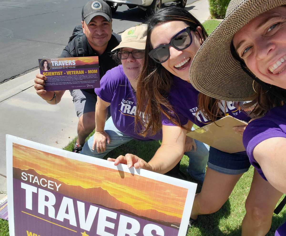 TraversforAZ's tweet photo. Yes, it's as hot as the surface of the sun.
Yes, I'm wearing jeans.
Yes, we're knocking on doors in #AZLD12 and talking to as many voters as we can anyway!
#TraversForAZ #azpolitics #azleg #midterms2022 #voteherin https://t.co/CyWnXrIx3U