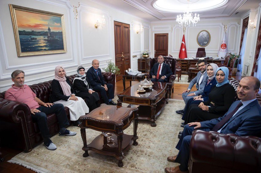 avyasinsamli's tweet photo. CMK ve Adli Yardım tarifelerinin enflasyona uyarlanması, 

Adliye otoparklarında avukatlardan ücret alınmaması, 

Avukatlardan silah ruhsat harcı alınmaması, 

Kamu avukatlarının özlük haklarının iyileştirilmesi, https://t.co/oZGeQQRhBL