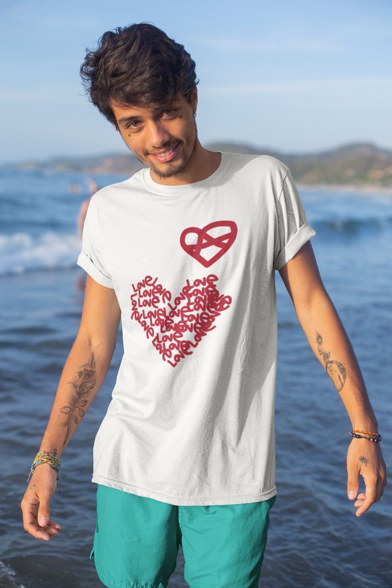 LoveMissionCo's tweet photo. Who do you #love? ❤️🌎❤️ https://t.co/zo1QrQkh4K