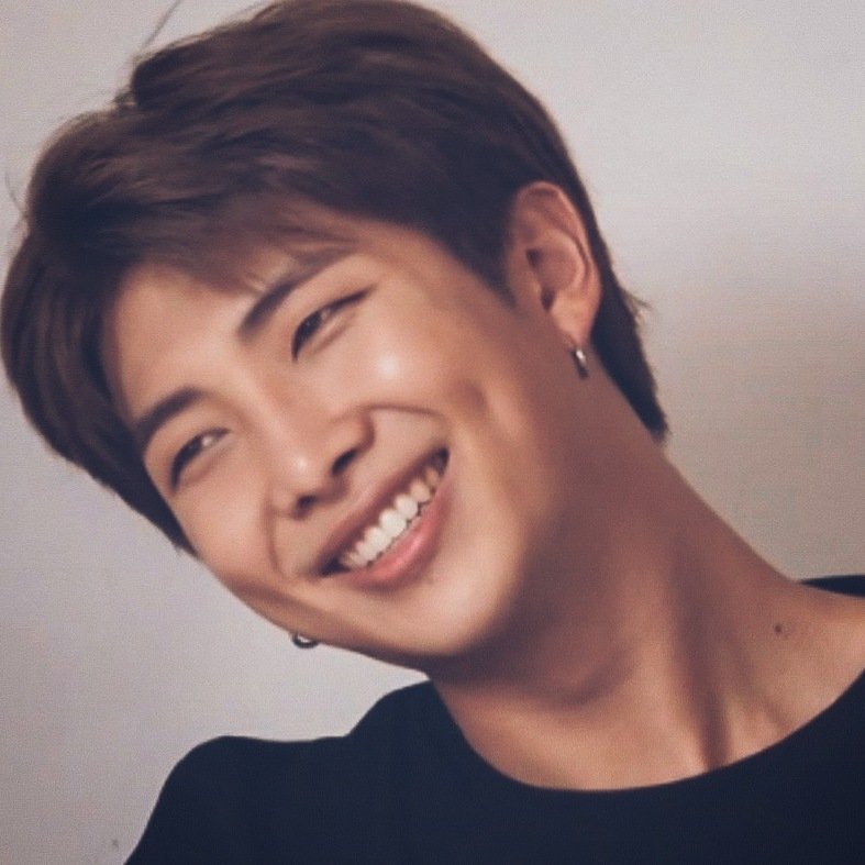 yessir0801's tweet photo. the smile that melts every heart https://t.co/itkIn9Vo6A