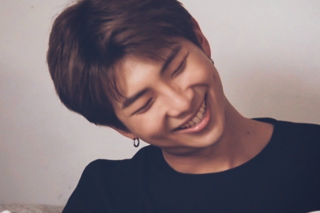 yessir0801's tweet photo. the smile that melts every heart https://t.co/itkIn9Vo6A