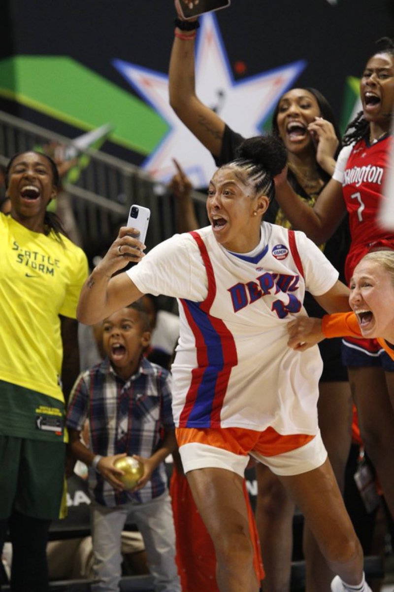 TaylorRooks's tweet photo. me watching my dog do literally anything https://t.co/MjSYhXZIiG