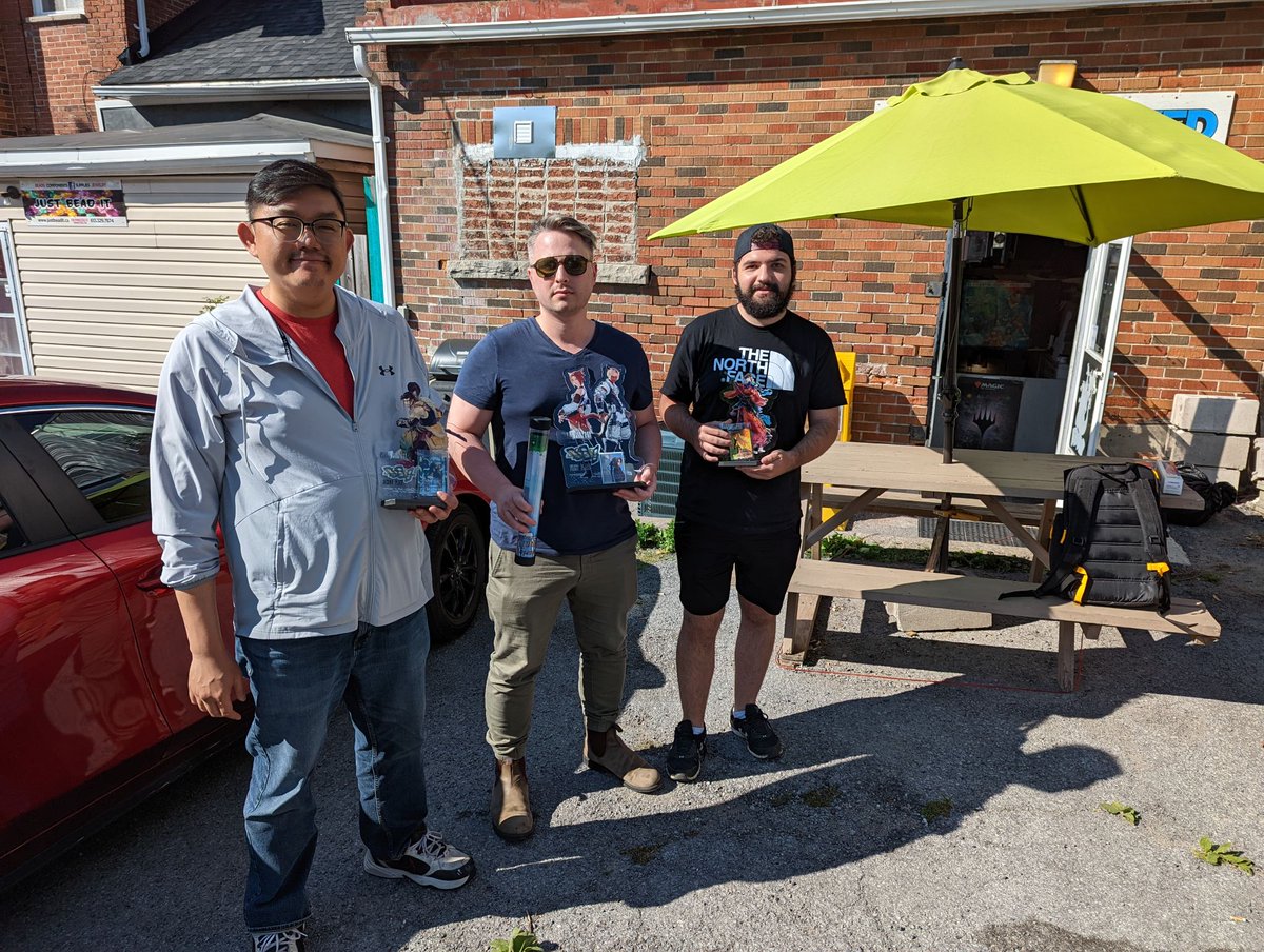 KtwnFFTCG's tweet photo. During and after the OSS summer tournament in kingston at Action Packed Comics 
#OSSFFTCG 
#FFTCG 
#TCG 
#Tournament 
#Prizes 
#FinalFantasy 
#Kingston 
#Ontario 
#Canada 
#ActionPackedComics https://t.co/qPOQcyudq5