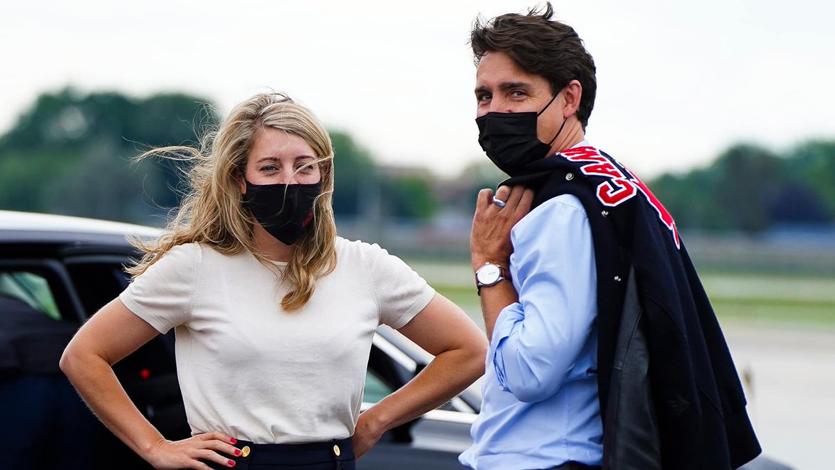 MarkCarney_Ego's tweet photo. Next week, I will be joined by Minister @melaniejoly for a series of discussions on #ClimateChange.

The meetings will begin in London, then off to Paris, Rome, Sydney, Honolulu, Rio de Janeiro, Los Angeles, and Tofino.

We must work to curb emissions to meet Paris 2030 goals. https://t.co/39TcuDbkZf