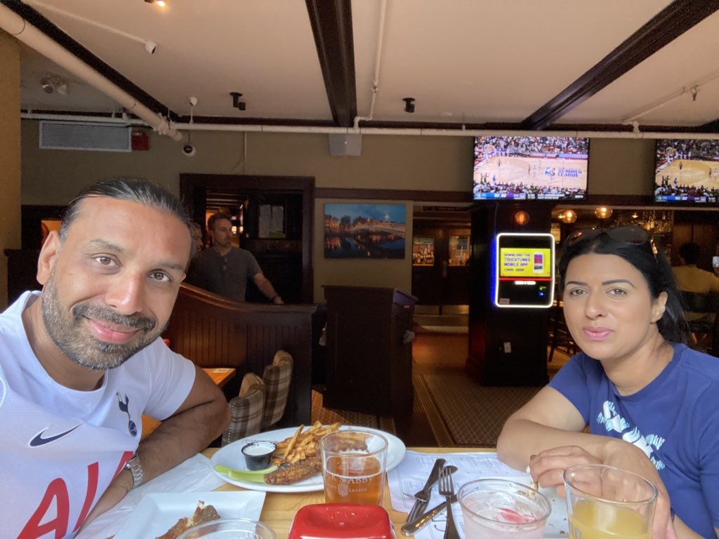 HMRK_HD's tweet photo. chilling @ClerysBOSTON
@thfcboston #Spurs https://t.co/U0jOrjCLNy