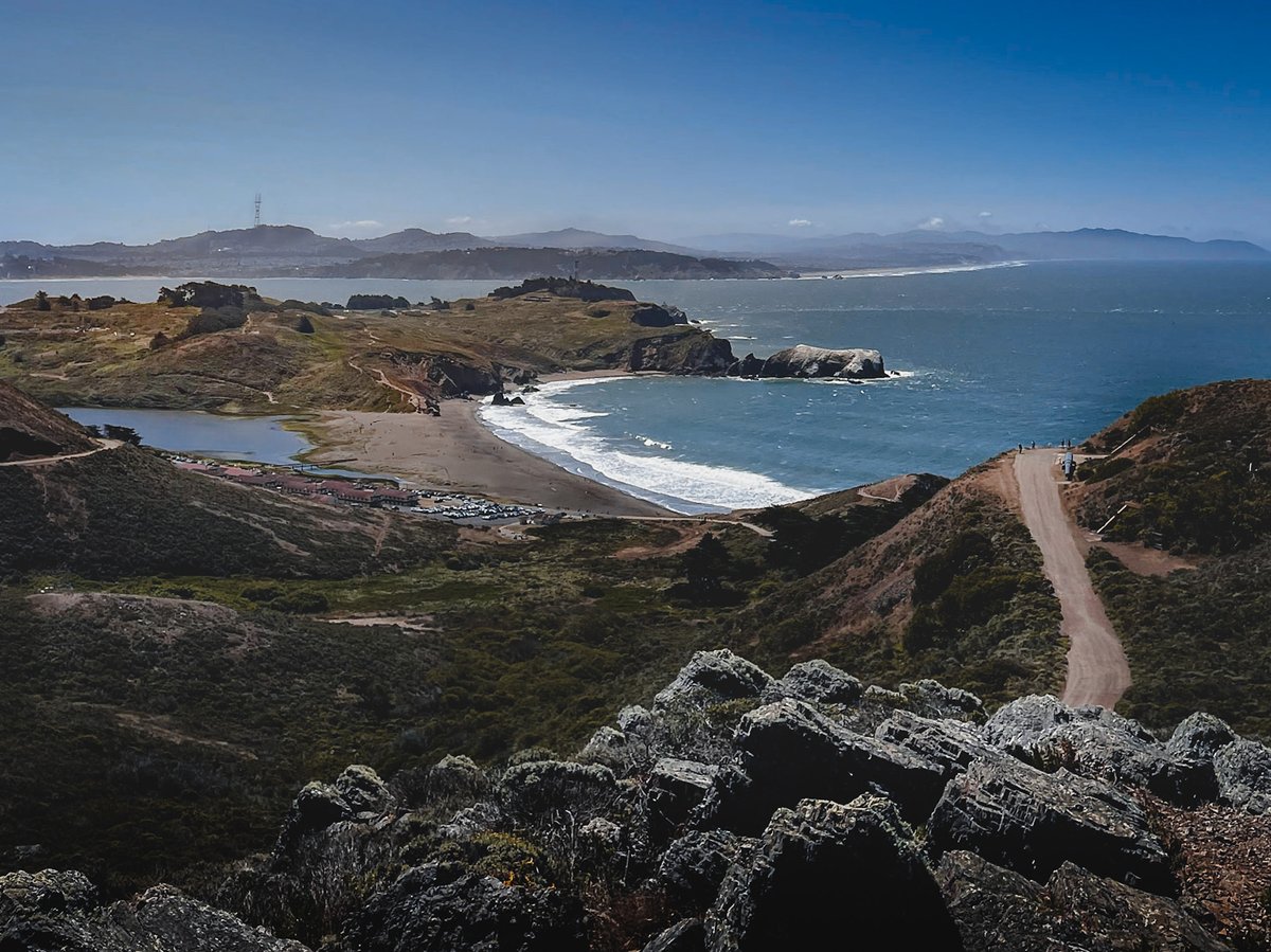 ZakFerris's tweet photo. Not much of the #landscapephotography type, but why not #rodeobeach in @MarinHeadland https://t.co/EowqvwtZ1y