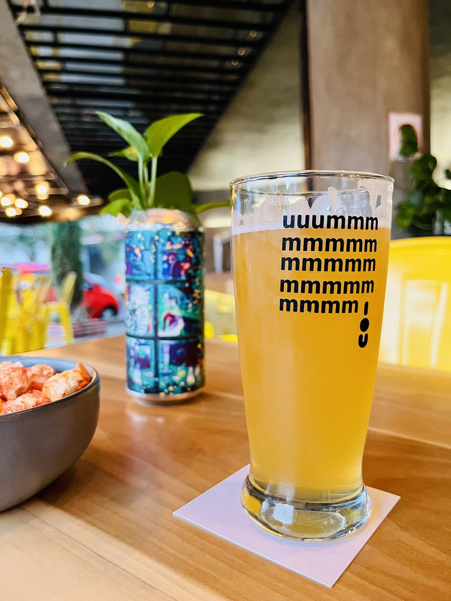 #Cerveza #CervezaArtesanal #Bier #Cervesa #Biere #Birra #Cerveja #Beer  #CraftBeer #ComeYBebeCerveza #MaríaLupulo