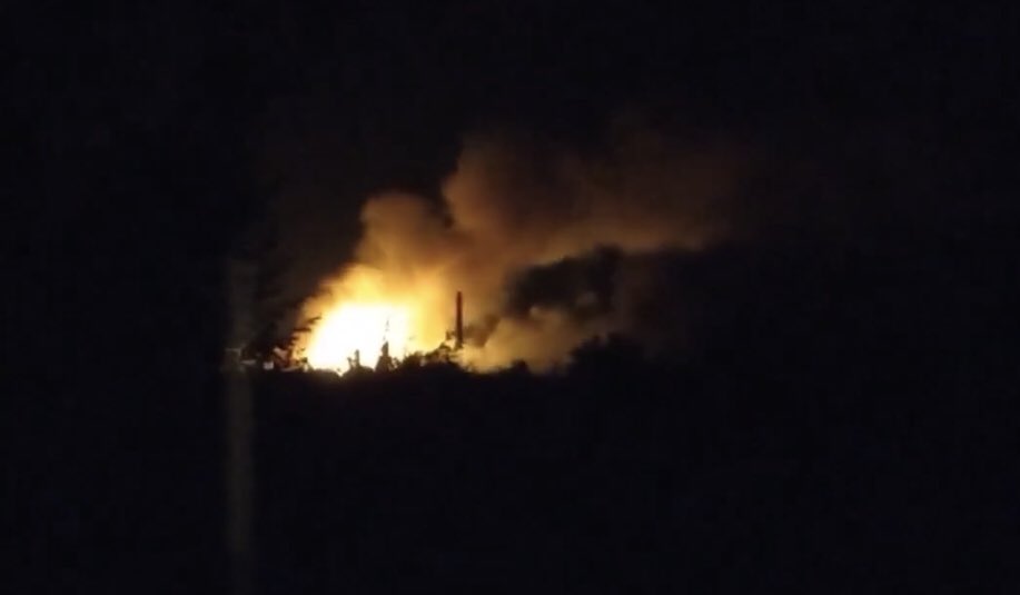 bayraktar_1love's tweet photo. Not a single night now passes without a Russian ammunition depot detonating. Lugansk region, Alchevsk. 50 km from the front line. Started half an hour ago.
#Ukraine https://t.co/H7hgZTYBgi
