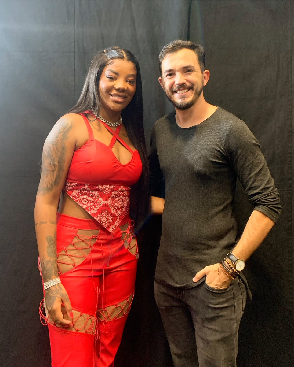 lamonier's tweet photo. Eu e a Dona da p.rr4 toda!💥❤️🎶
.
@Ludmilla 
@bloquissimo 
.
#ludmilla #bloquissimo #funk #music #reporter https://t.co/A8Zri7ZYQ1