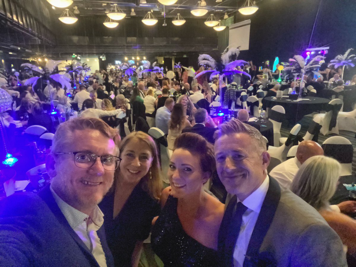 BruceMartin's tweet photo. Congratulations to @ReubensRetreat, a brilliant #reuball this evening. Superb charity. Lovely to see some travel peeps too! https://t.co/OBHtzjIU07