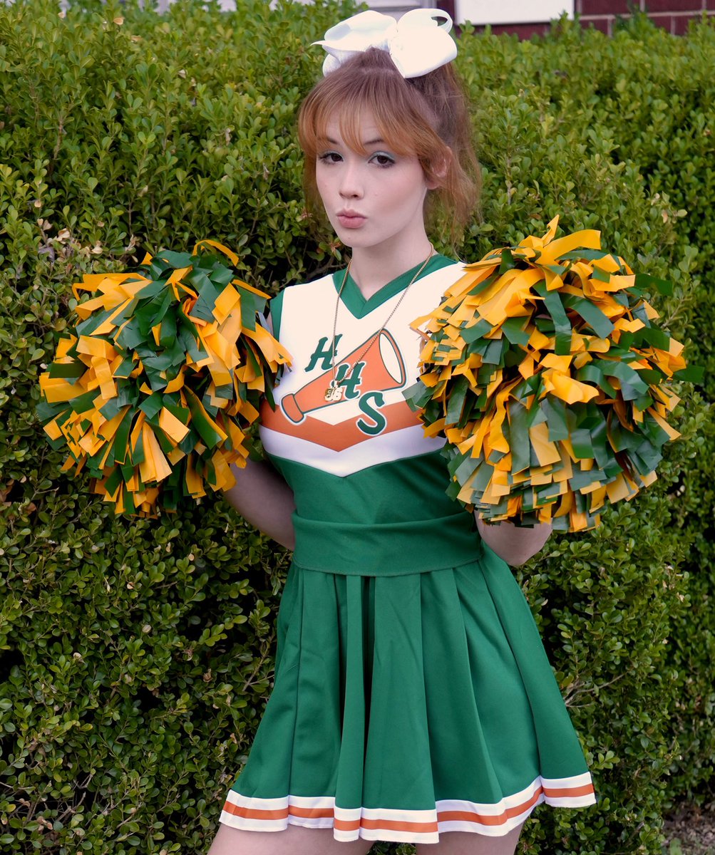 Apollo Stone on X: Chrissy is about to get fucked in the ass #adultcosplay  #StrangerThings4 #StrangerThings4Vol2 #chrissywakeup  t.coAk0sYRZ3K6  X