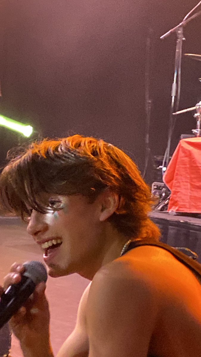 Eli 🧸; MET JOHNNY !! tweet media