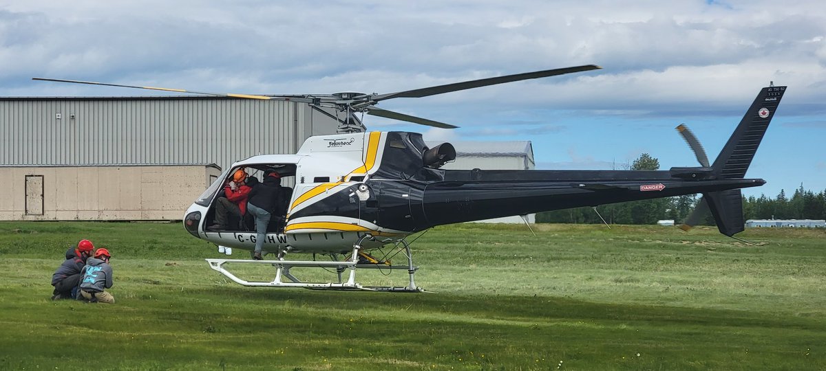 Quesnel SAR, <a href="/PrinceGeorgeSAR/">Prince George SAR</a> &amp; <a href="/NechakoVallySAR/">Nechako Valley SAR</a> combined yearly Hover Entry/Exit training with Connor at <a href="/YellowheadHeli/">Yellowhead Helicopters Ltd.</a> PG Base. #OnCall247 #BCSearchAndRescue #BCSARA #AS350